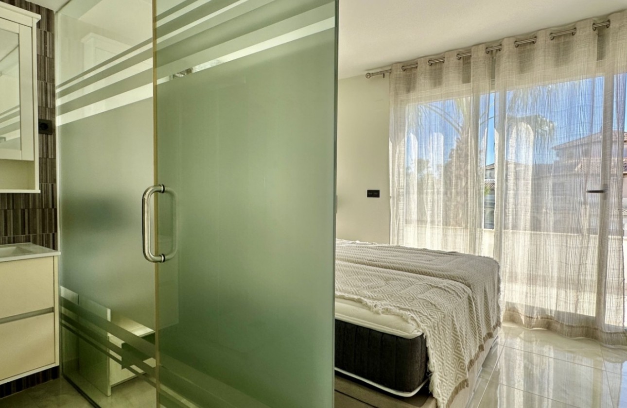 Återförsäljning - Detached Villa - Orihuela Costa - Lomas de Cabo Roig