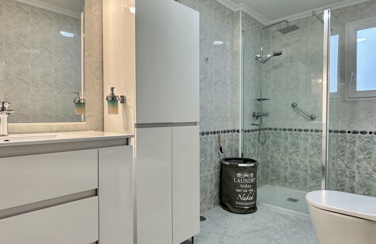 Återförsäljning -  - Orihuela Costa - Playa Flamenca