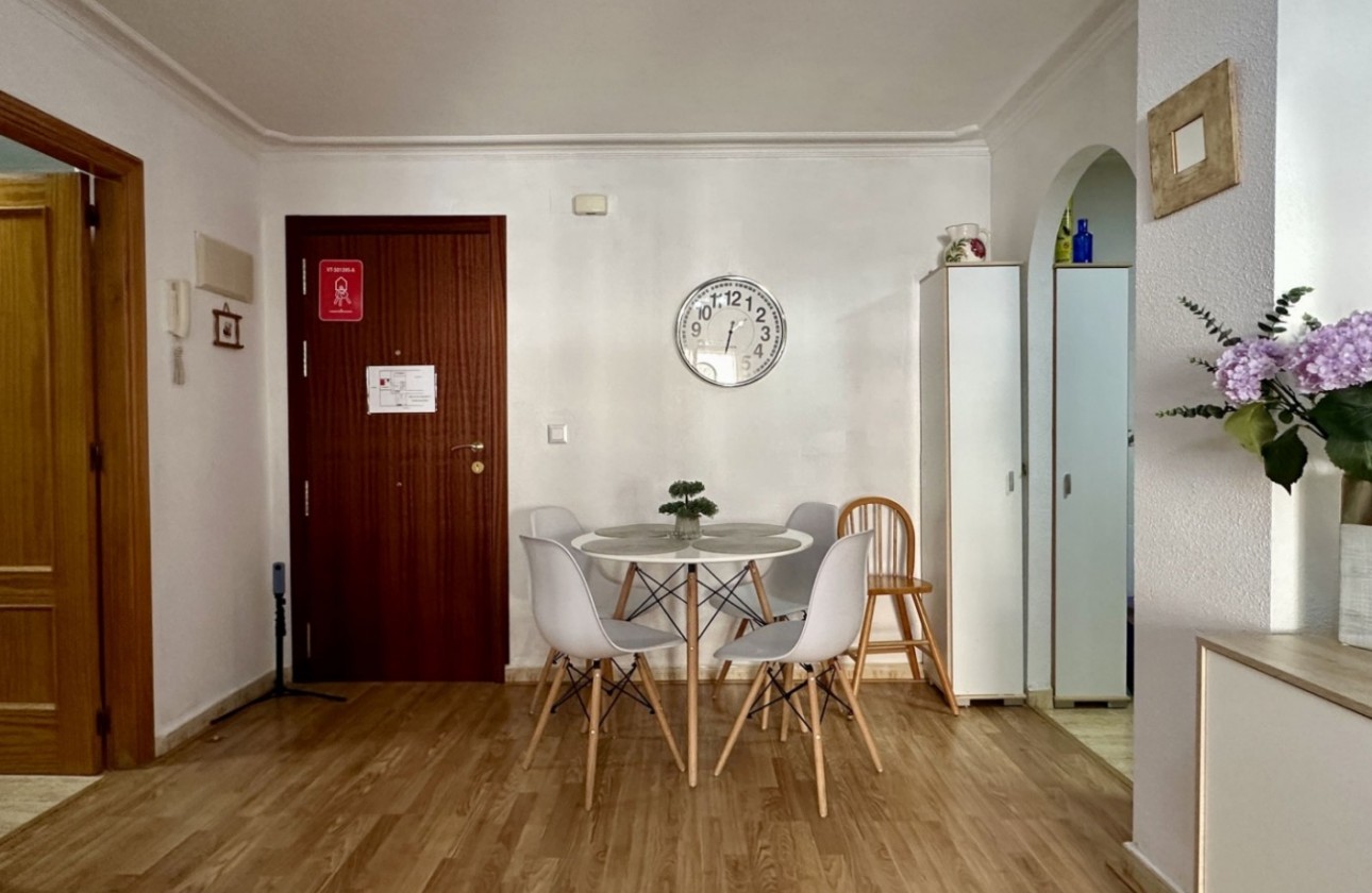 Resale - Apartment - Torrevieja