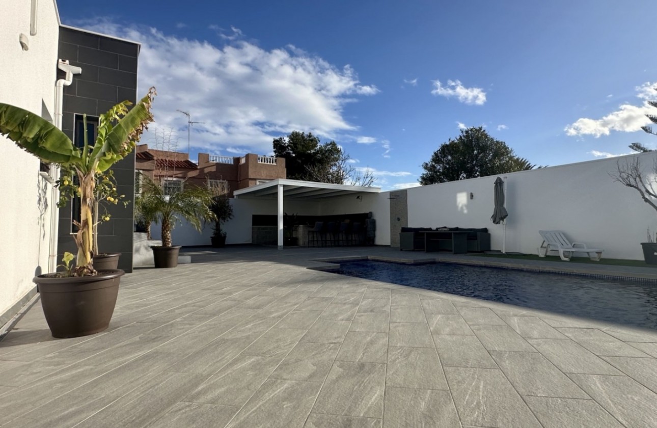 Återförsäljning - Detached Villa - Rojales - Ciudad Quesada