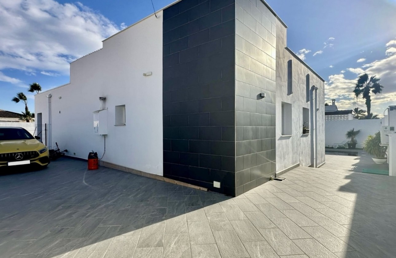 Återförsäljning - Detached Villa - Rojales - Ciudad Quesada