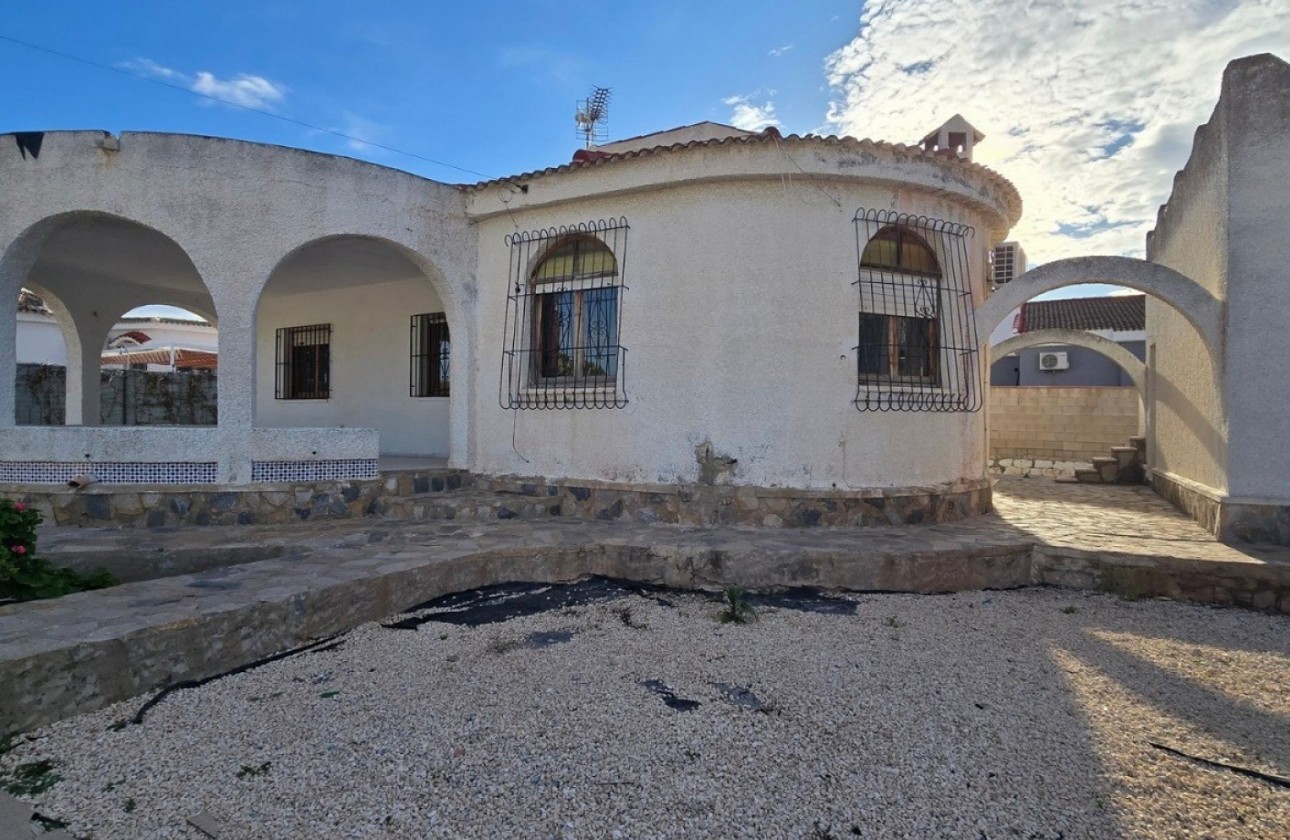Återförsäljning - Detached Villa - Torrevieja - El Chaparal