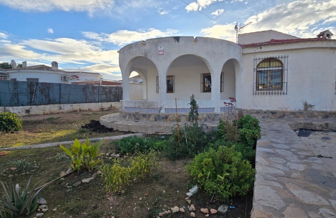 Återförsäljning - Detached Villa - Torrevieja - El Chaparal