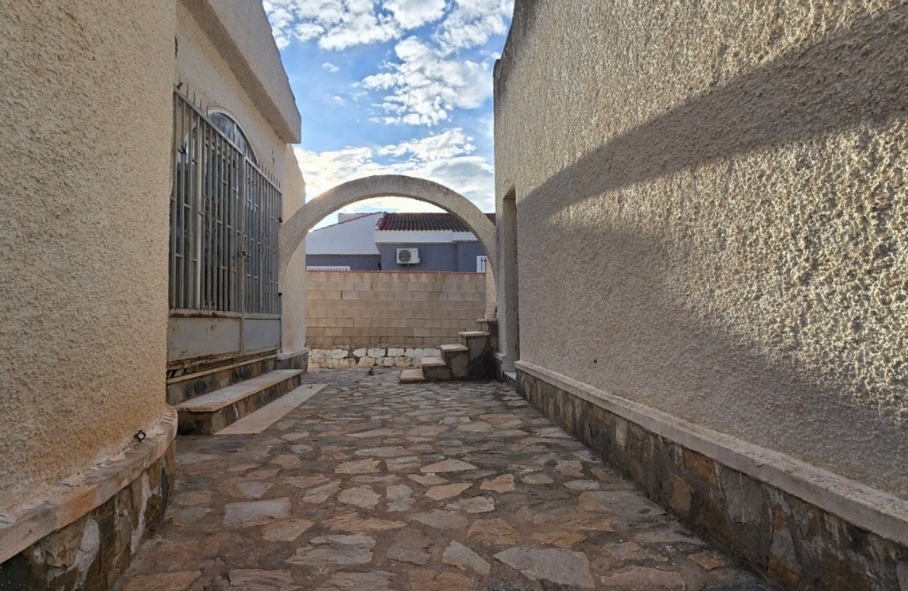 Återförsäljning - Detached Villa - Torrevieja - El Chaparal