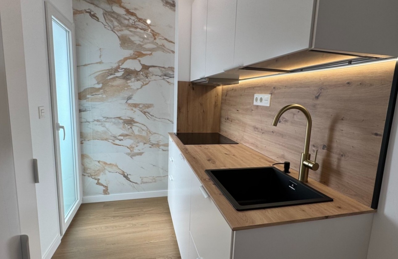 Återförsäljning -  - Orihuela Costa - Punta Prima