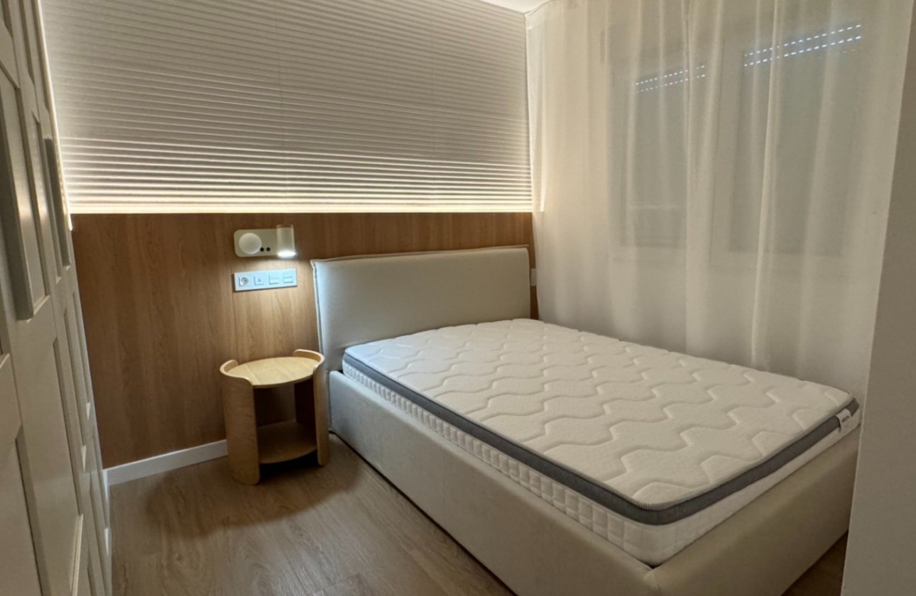 Återförsäljning -  - Orihuela Costa - Punta Prima