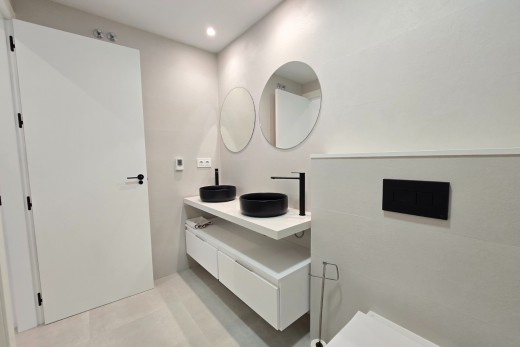 Återförsäljning - Apartment / Flat * - Pilar de la Horadada *