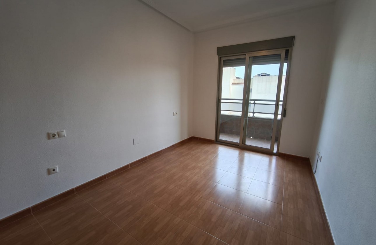 Resale - Apartment - San Isidro De Albatera - San Isidro