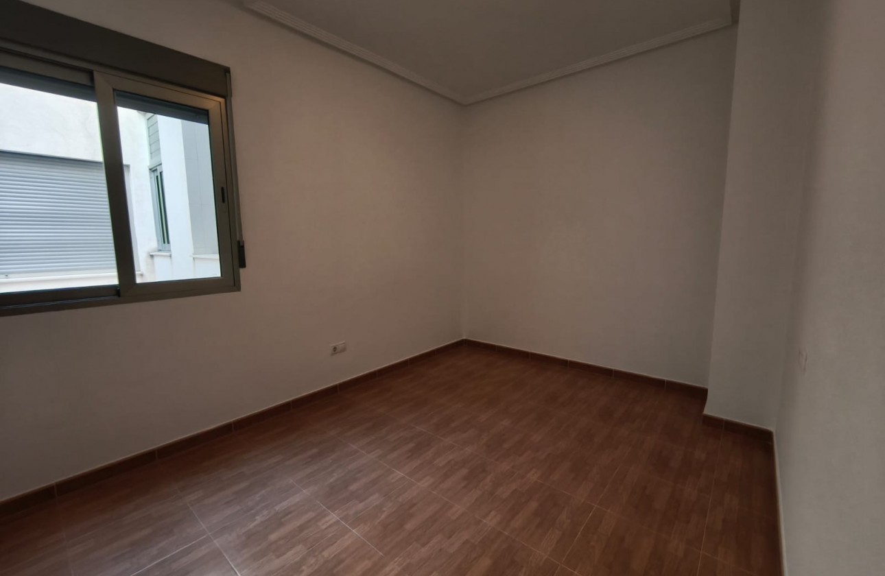 Resale - Apartment - San Isidro De Albatera - San Isidro