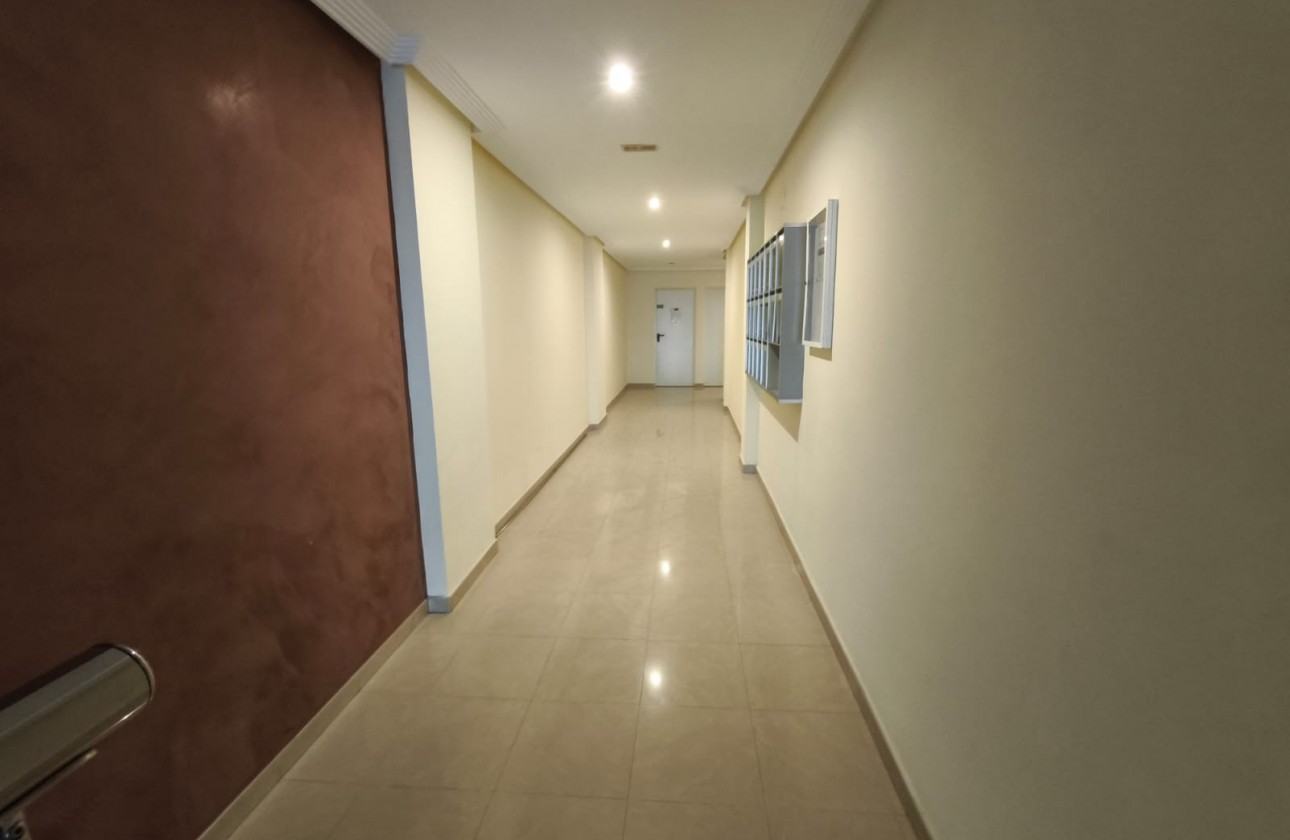 Resale - Apartment - San Isidro De Albatera - San Isidro