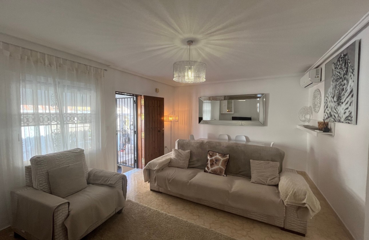 Reventa - Planta Baja - Punta Prima - Serena