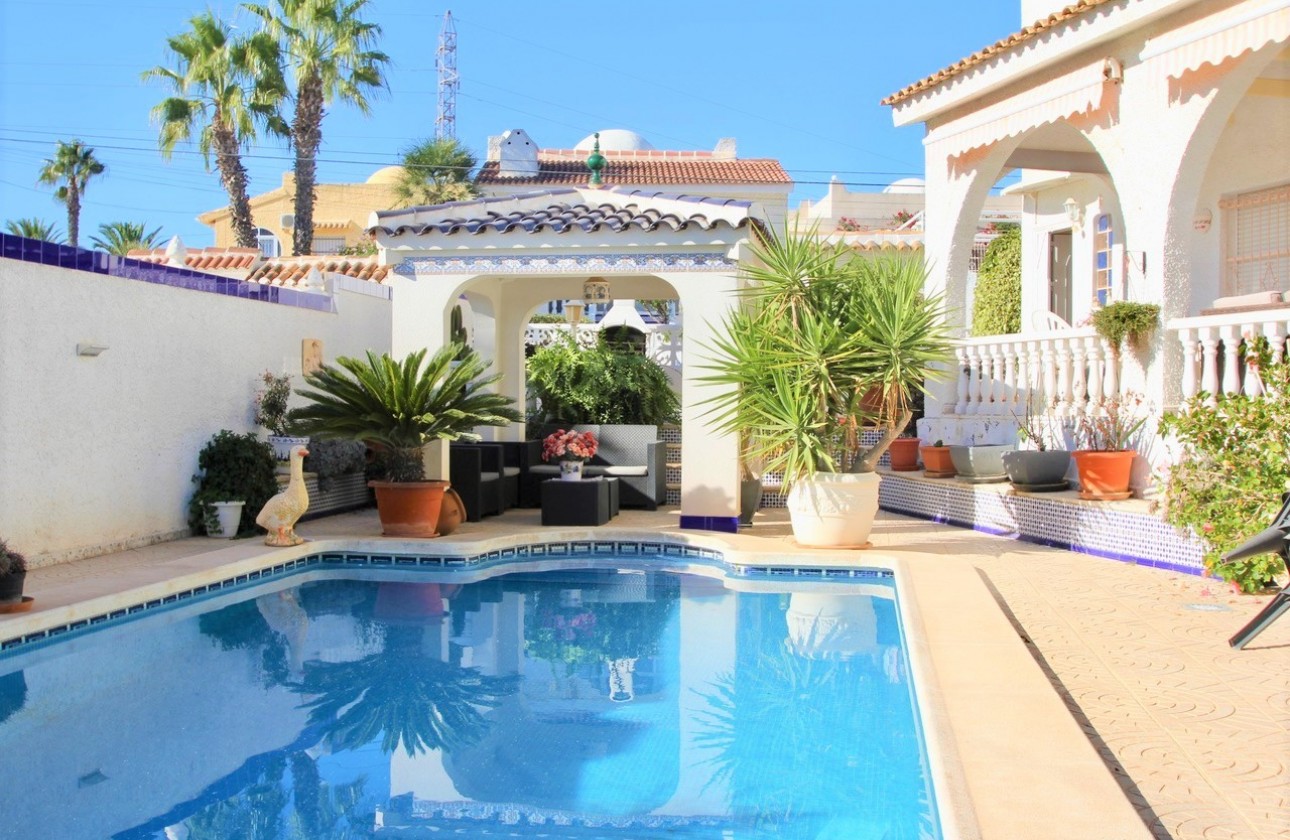 Reventa - Chalet - Orihuela Costa - Villamartin