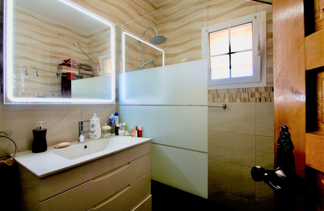 Reventa - Chalet - Orihuela Costa - Villamartin