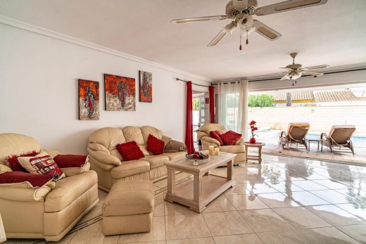 Reventa - Chalet - Orihuela Costa - Villamartin