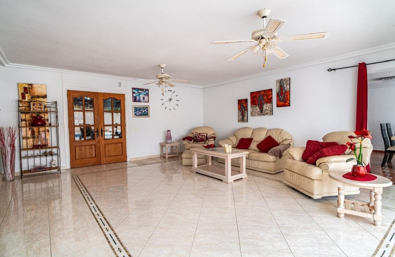 Reventa - Chalet - Orihuela Costa - Villamartin