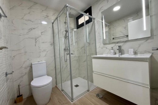 Återförsäljning -  - Villamartin