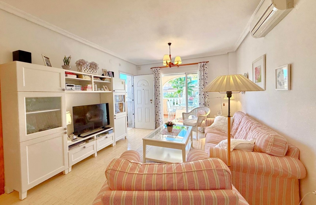 Resale - Apartment - Orihuela Costa - Playa Flamenca