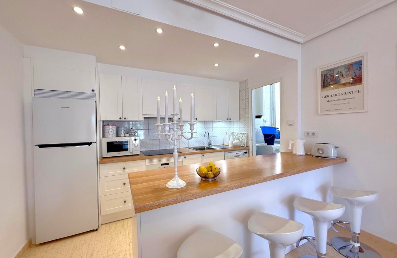 Resale - Apartment - Orihuela Costa - Playa Flamenca