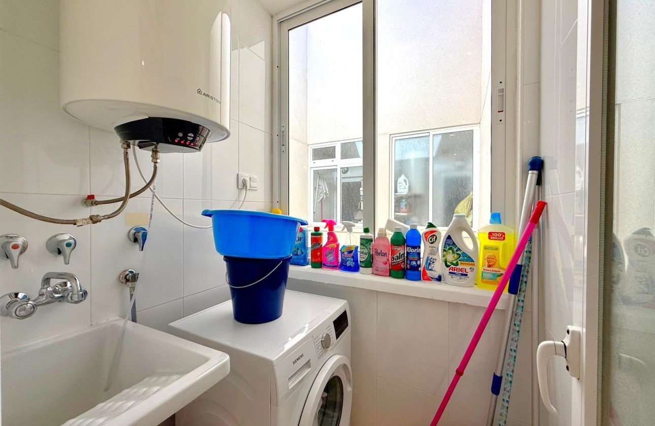 Resale - Apartment - Orihuela Costa - Playa Flamenca