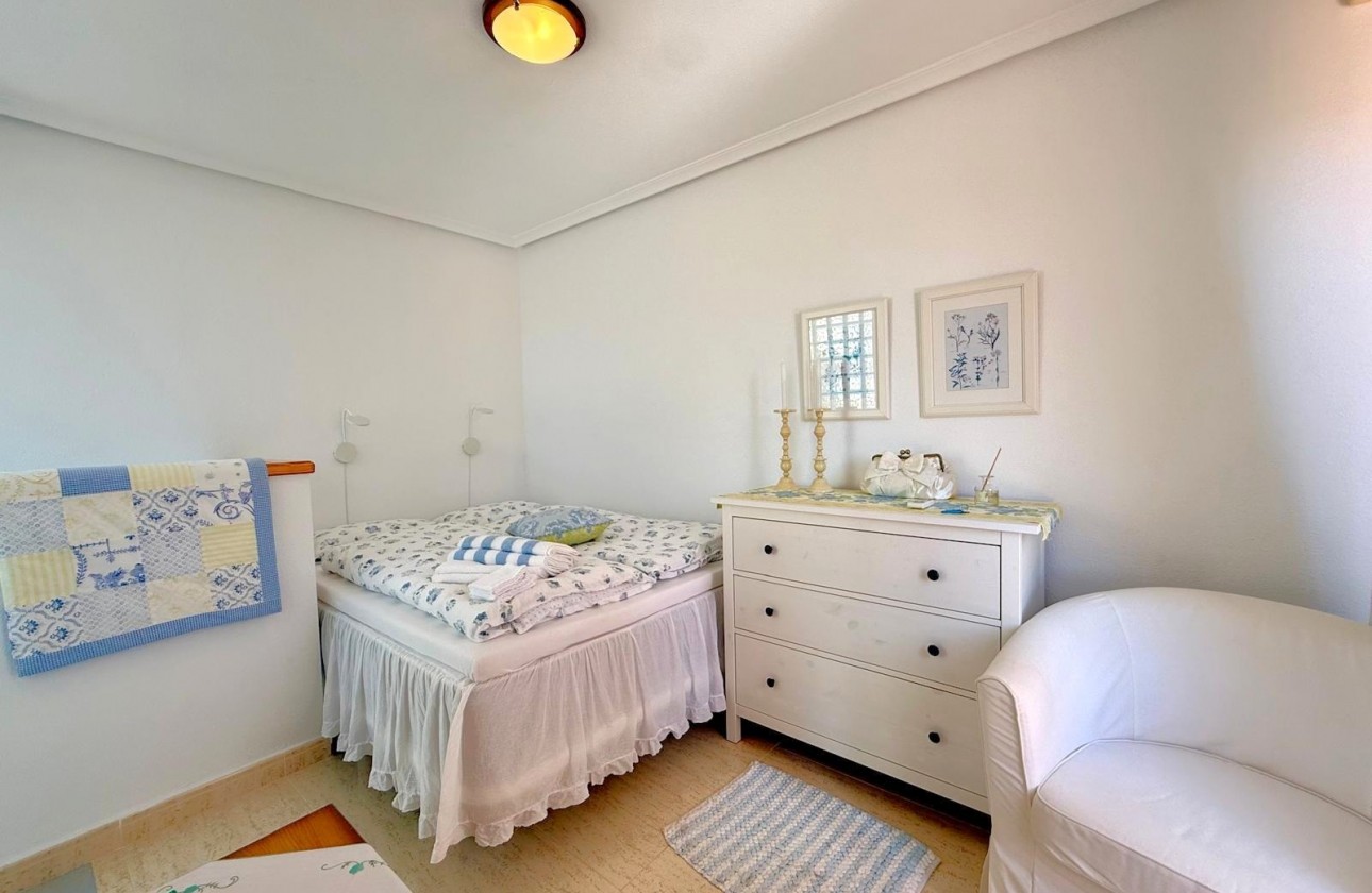 Resale - Apartment - Orihuela Costa - Playa Flamenca