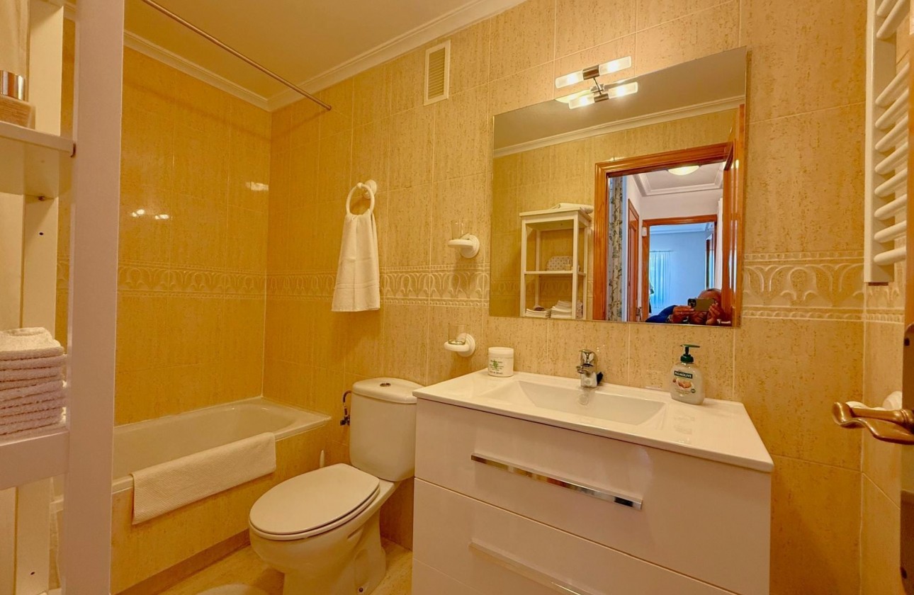 Resale - Apartment - Orihuela Costa - Playa Flamenca