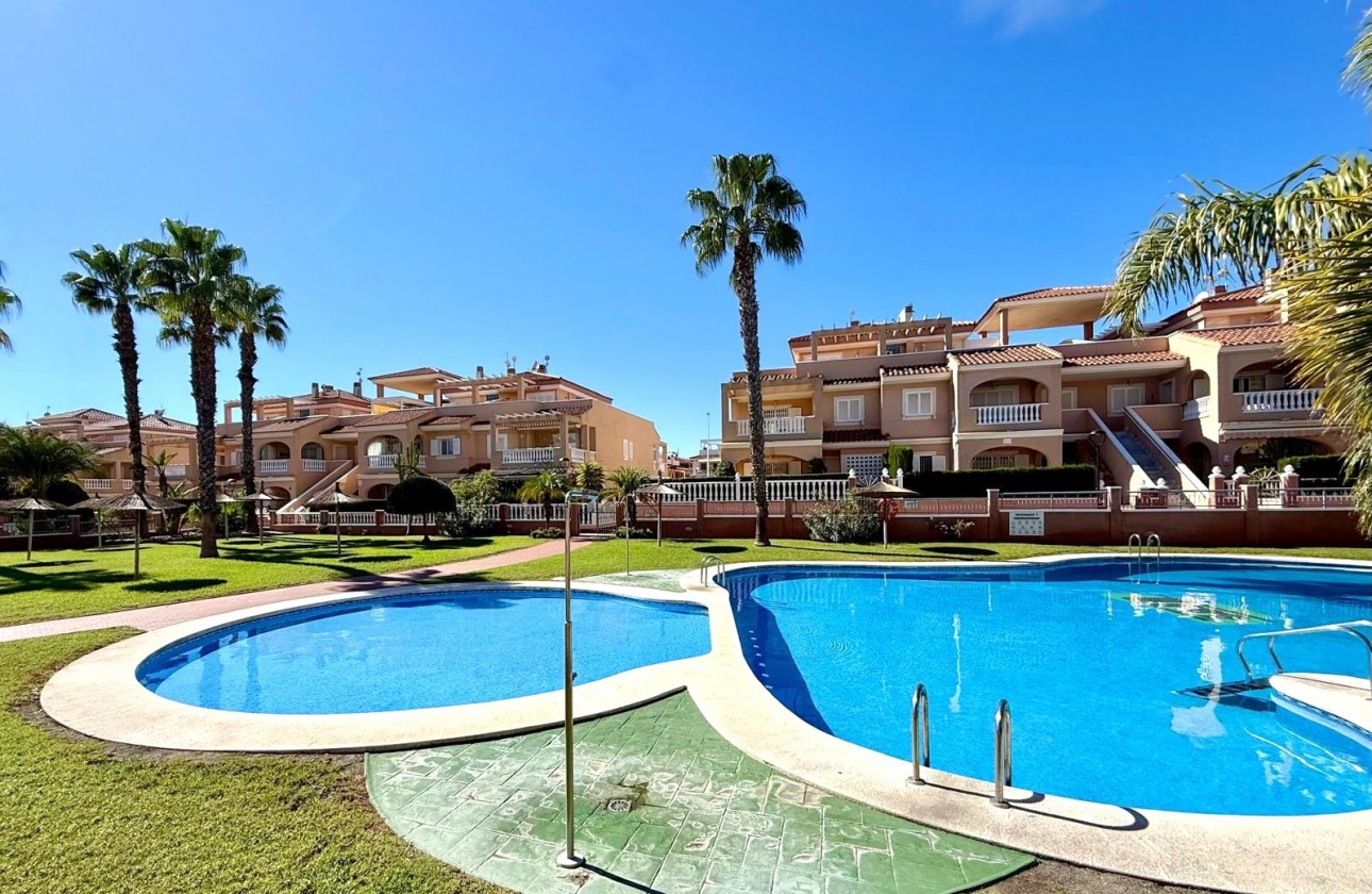 Resale - Apartment - Orihuela Costa - Playa Flamenca