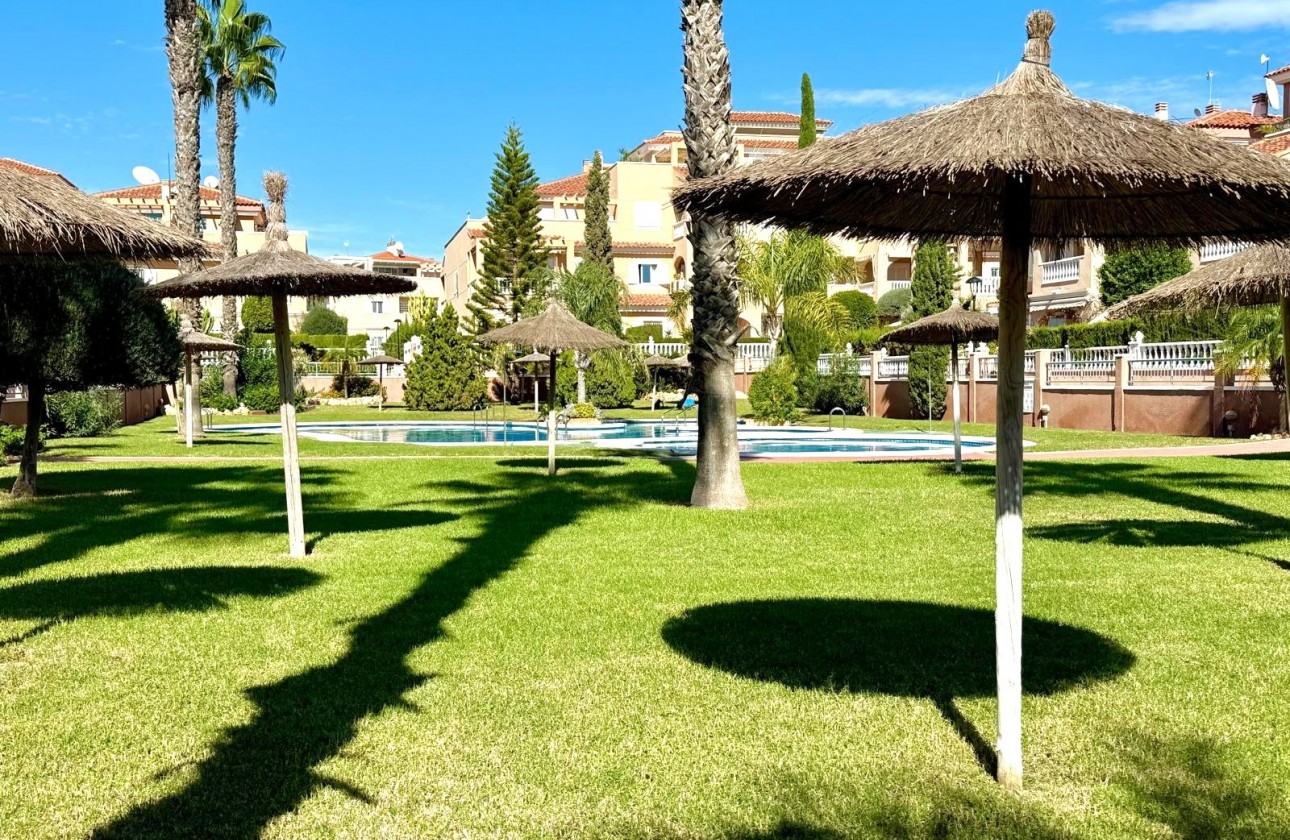 Resale - Apartment - Orihuela Costa - Playa Flamenca
