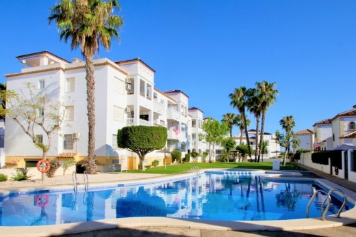 Resale - Apartment - Villamartin