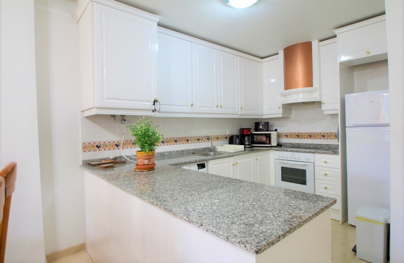 Resale - Apartment - Villamartin