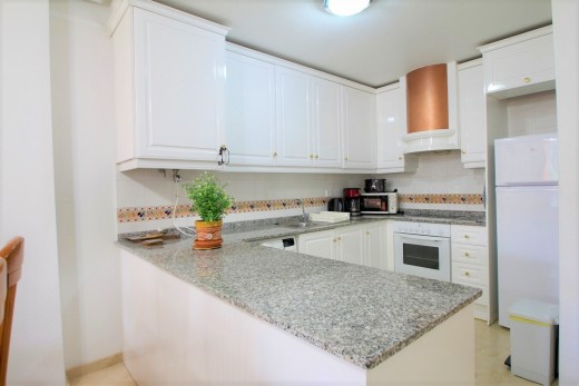 Resale - Apartment - Villamartin