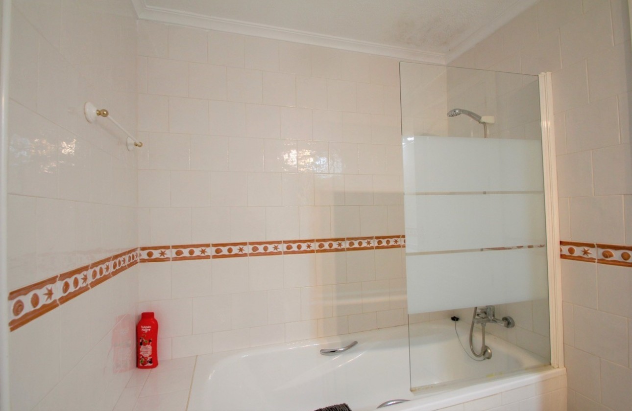 Resale - Apartment - Villamartin