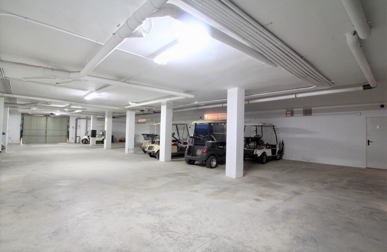 Resale - Apartment - Villamartin