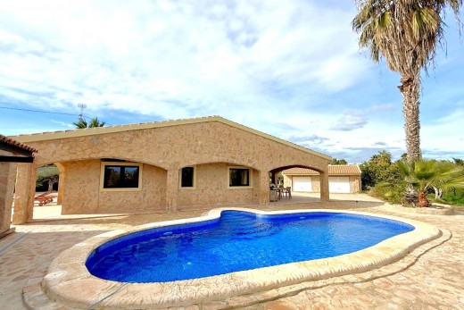 Resale - Villa - San Miguel De Salinas