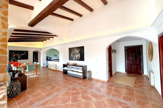Resale - Villa - San Miguel De Salinas
