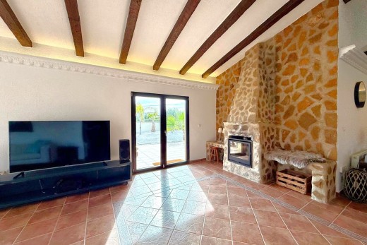 Resale - Villa - San Miguel De Salinas