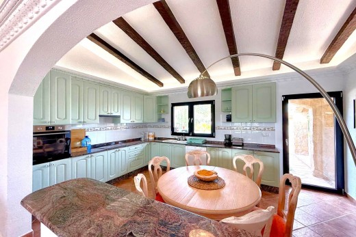 Resale - Villa - San Miguel De Salinas