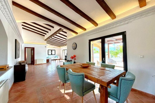 Resale - Villa - San Miguel De Salinas