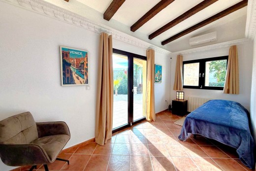 Resale - Villa - San Miguel De Salinas
