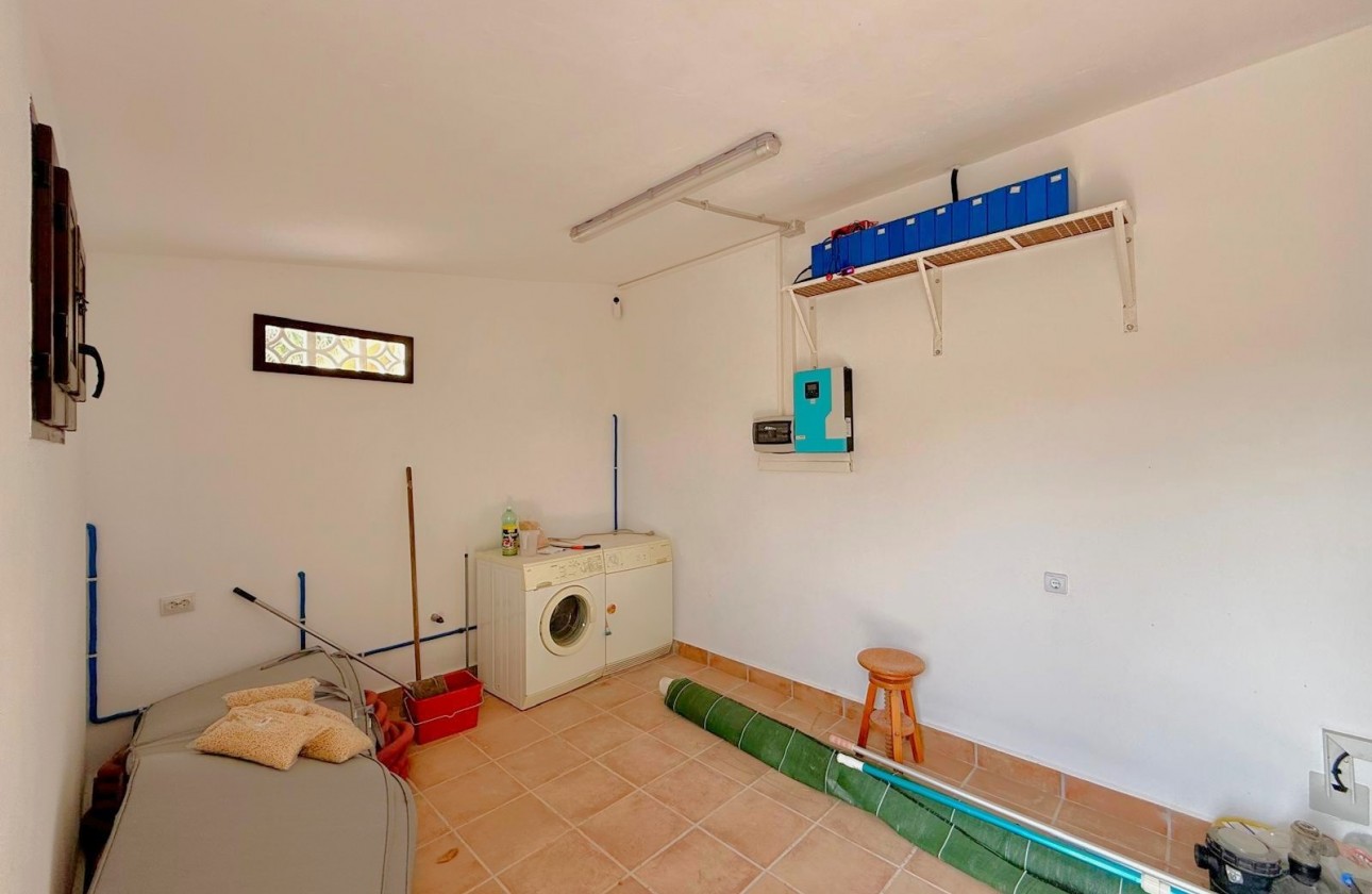 Resale - Villa - San Miguel De Salinas