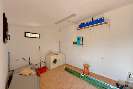 Resale - Villa - San Miguel De Salinas