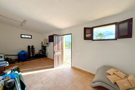 Resale - Villa - San Miguel De Salinas