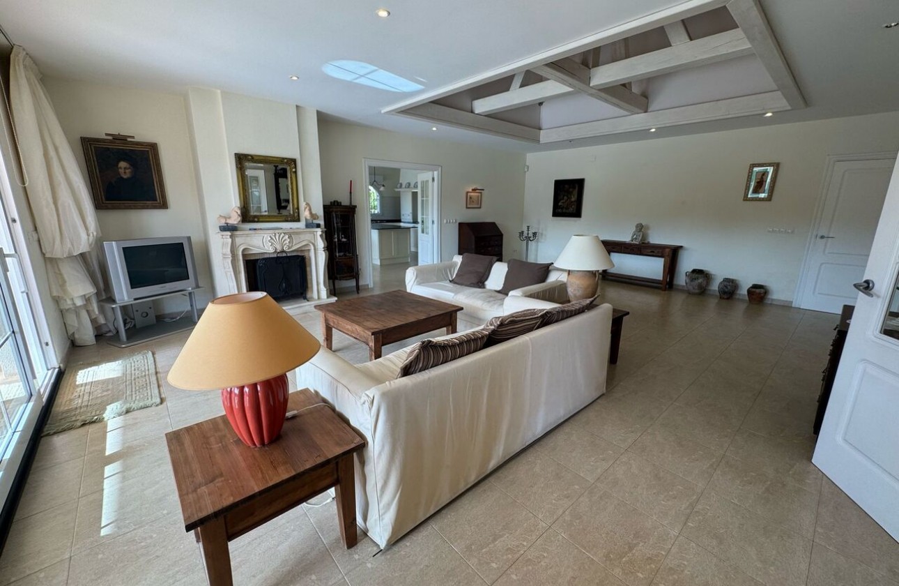 Återförsäljning -  - Play Flamenca