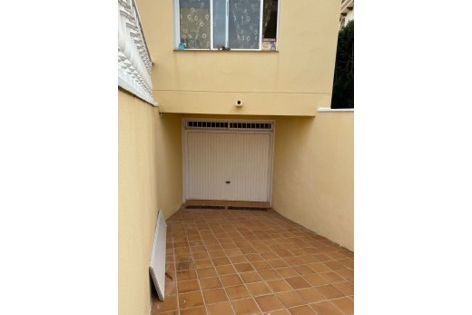 Reventa - Chalet - Play Flamenca