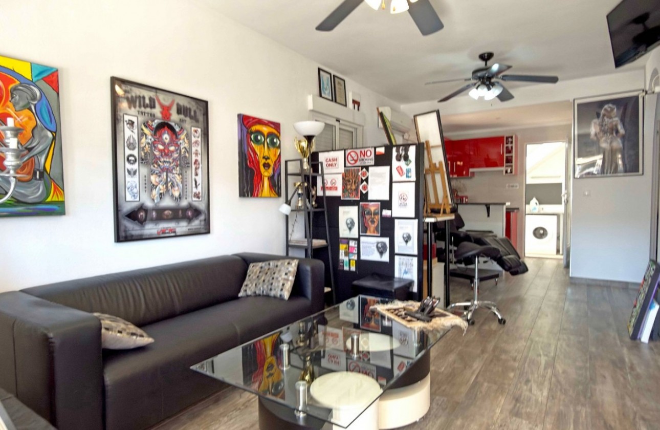 Resale - Bungalow - Orihuela Costa - La Zenia