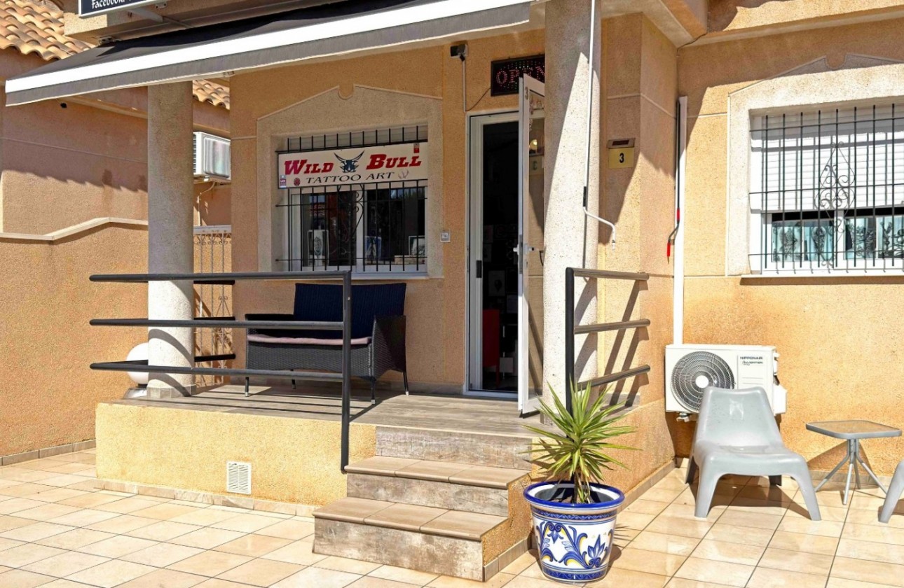 Resale - Bungalow - Orihuela Costa - La Zenia