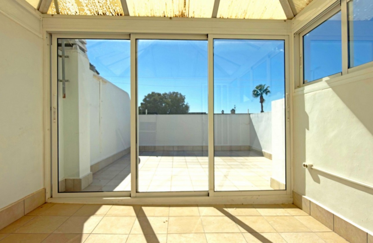 Resale - Bungalow - Orihuela Costa - La Zenia