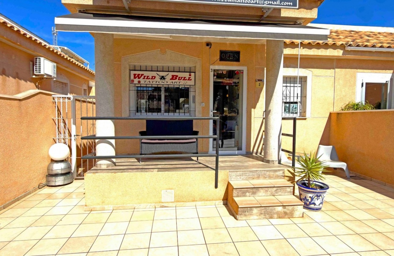 Resale - Bungalow - Orihuela Costa - La Zenia