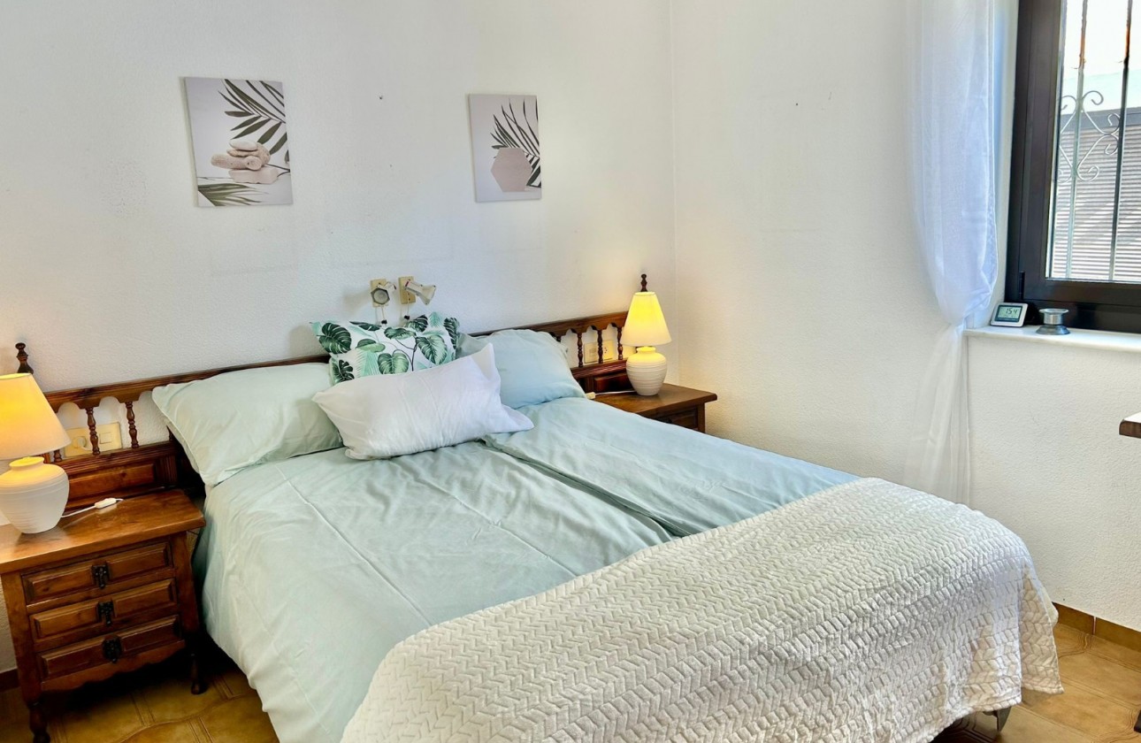 Resale - Apartment Ground Floor Apartment - Orihuela Costa - Cabo Roig