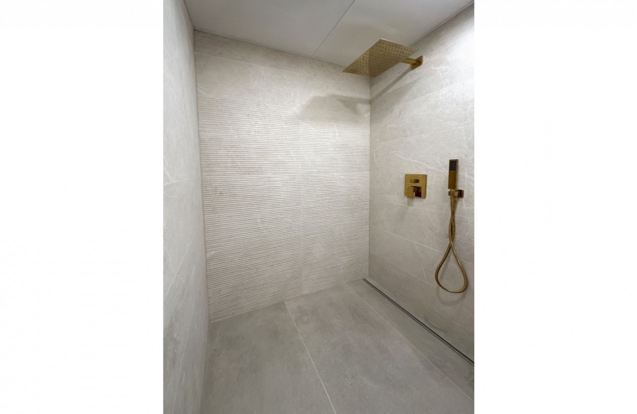 Resale - Apartment - Torrevieja