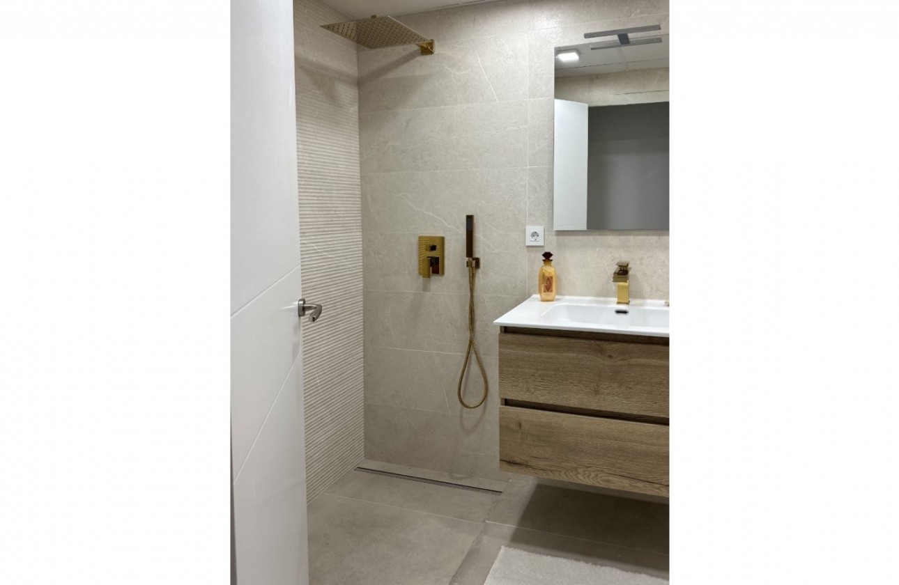 Resale - Apartment - Torrevieja